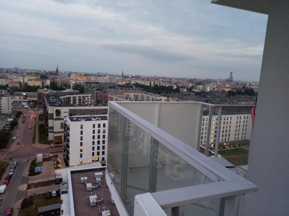 Wroclaw Penthouse Views Odra And City Center ภายนอก รูปภาพ