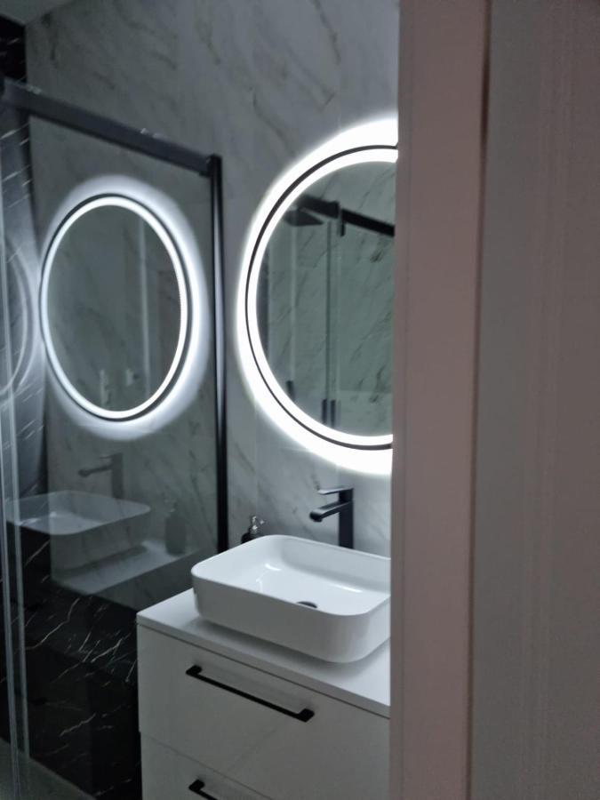 Wroclaw Penthouse Views Odra And City Center ภายนอก รูปภาพ